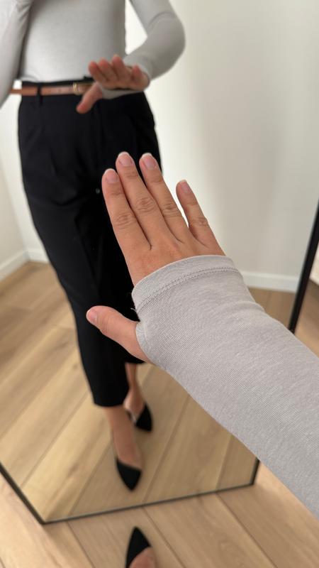 Parmak Geçme Detaylı Uzun Kollu Basic Body - Gri resmi